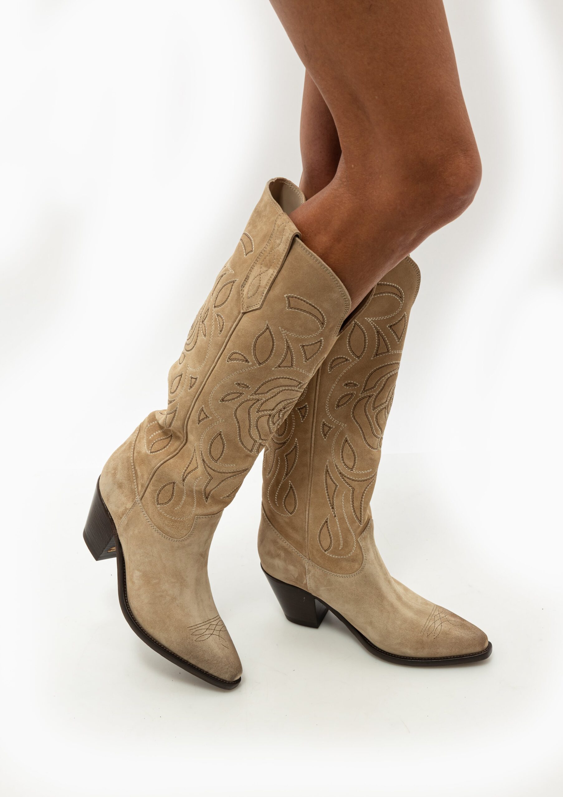 '70 Wish Star Rose Embroidery Suede Boot | Sand - 图片 2